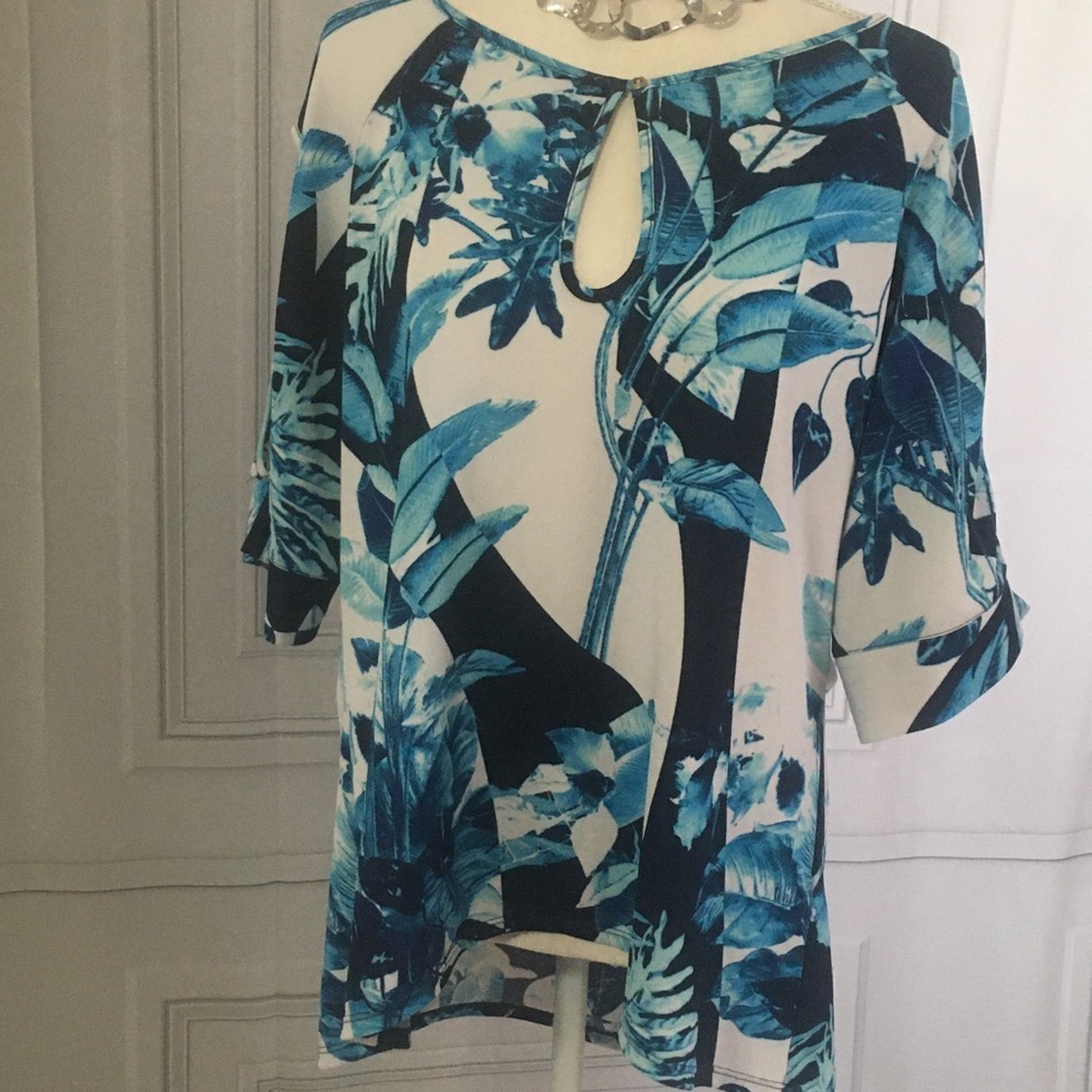 Essentials by Milano Tropic Top